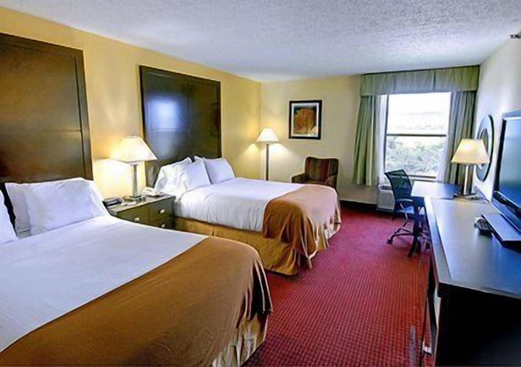 Rosemount Quality Inn & Suites מראה חיצוני תמונה