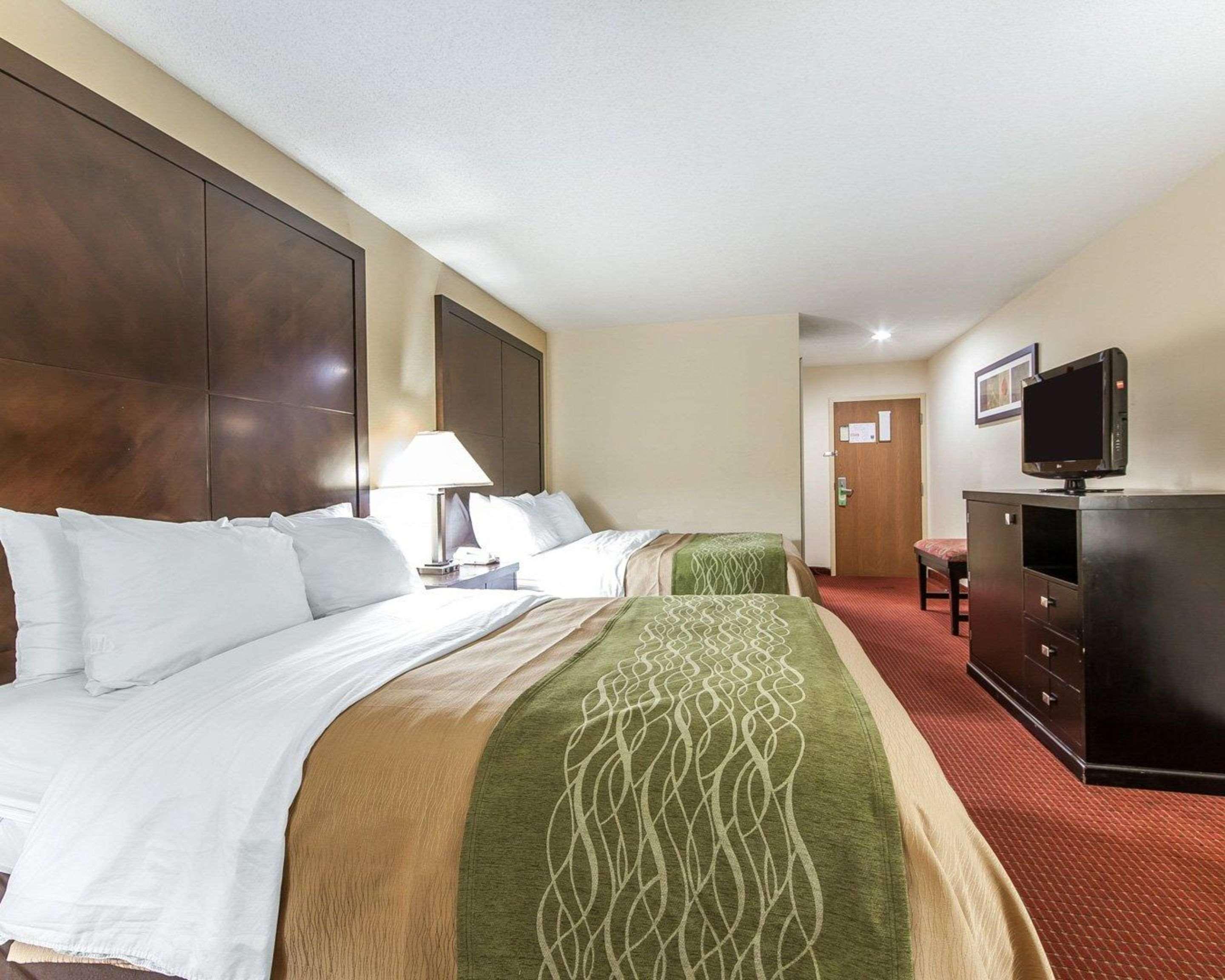 Rosemount Quality Inn & Suites מראה חיצוני תמונה