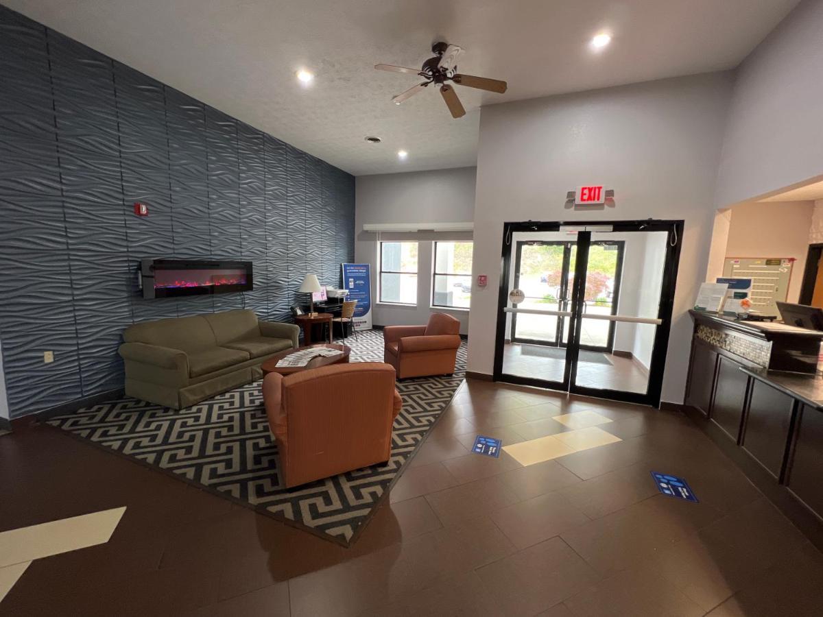 Rosemount Quality Inn & Suites מראה חיצוני תמונה