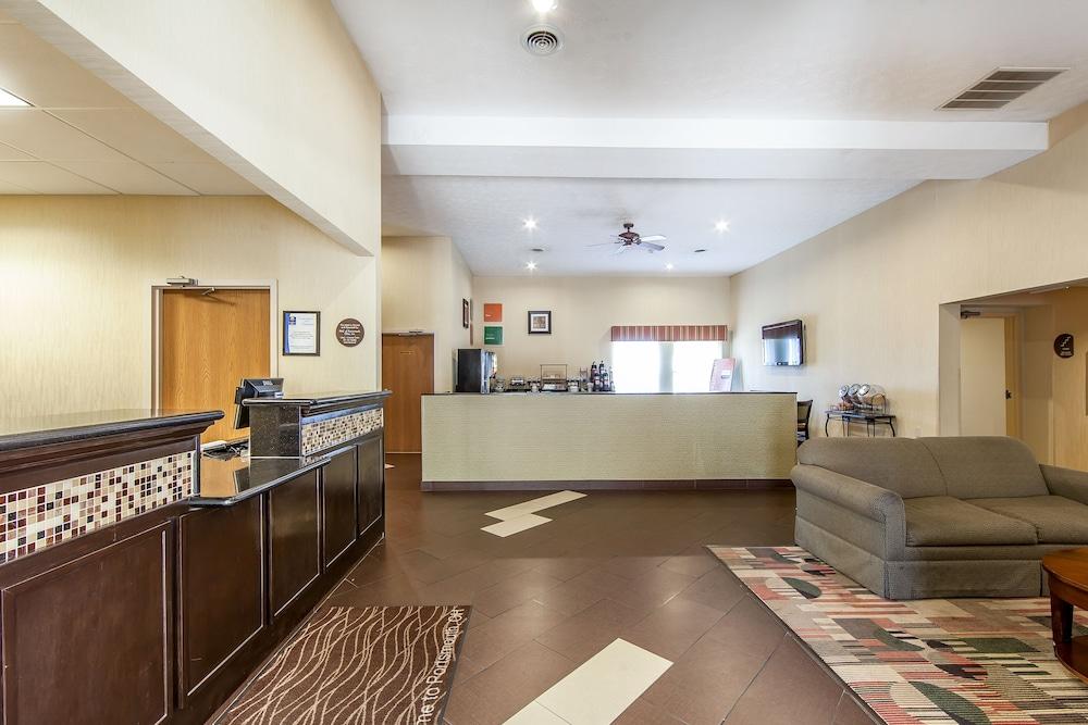 Rosemount Quality Inn & Suites מראה חיצוני תמונה