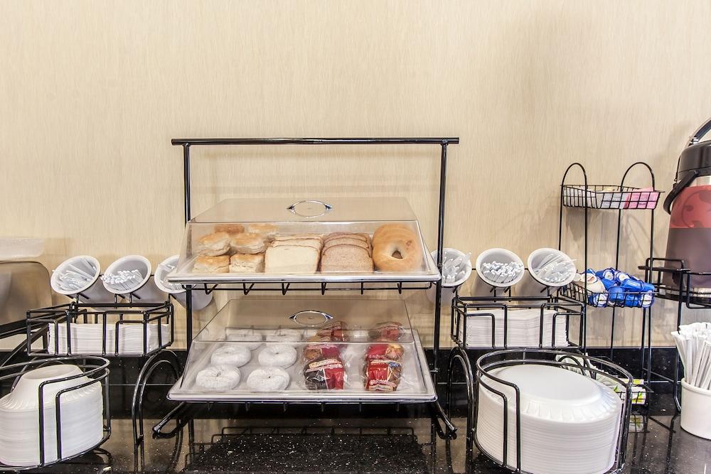 Rosemount Quality Inn & Suites מראה חיצוני תמונה