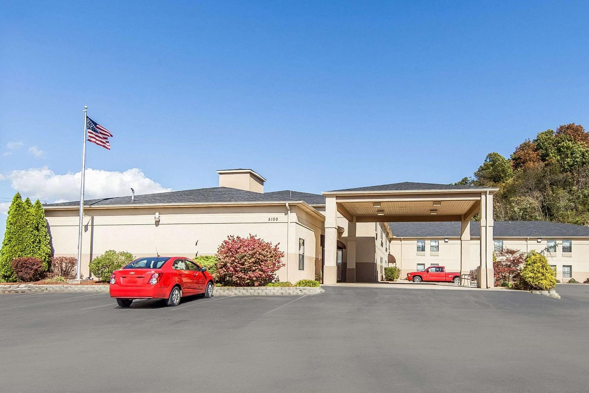 Rosemount Quality Inn & Suites מראה חיצוני תמונה