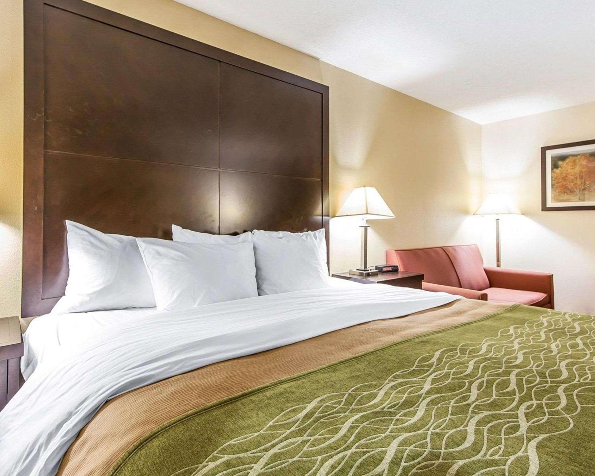 Rosemount Quality Inn & Suites מראה חיצוני תמונה